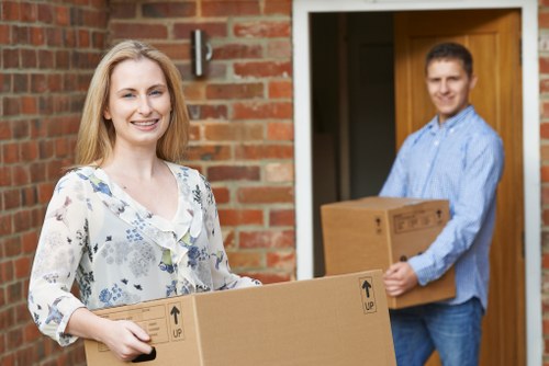 Packing and transport support for a Notting Hill flat move