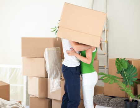 Commercial removal truck hire for offices and shops near Notting Hill