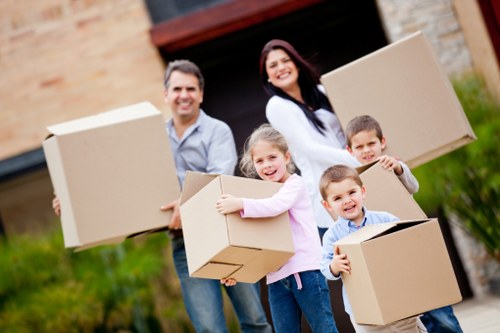 Organised storage arrangements for local customers in Notting Hill
