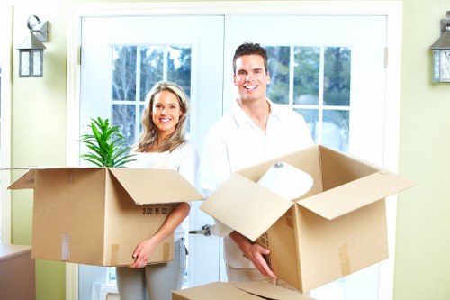 Packing and moving boxes for a Notting Hill relocation